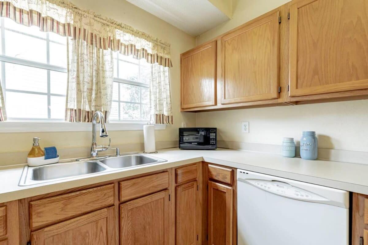 Aerie Oaks Cottage-5Min To Lake, 20Min To Columbia Lexington Exteriör bild